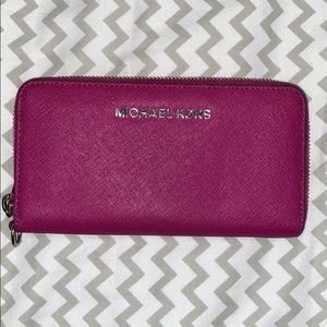 michael kors wallet!